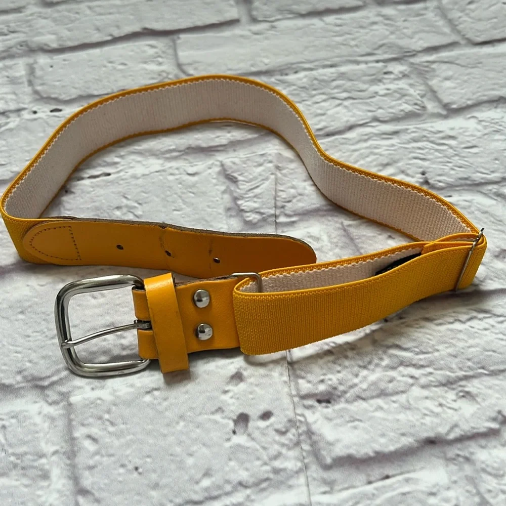 Gold adjustable baseball/softball belt